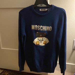 Moshino sweater